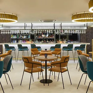 courtyard-by-marriott-london-heathrow-airport.brighton-hotels-england.com/